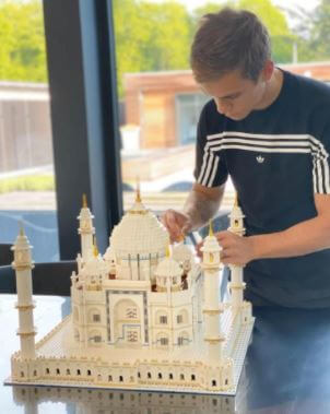 Leandro Trossard made LEGO Taj Mahal during the lockdown in 2020.
